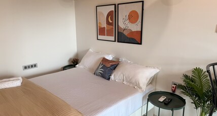 Abhibha Suites: Premium 1 BR Studio Apartments with Balcony Room Type - Shukr: Studio Apartment with Balcony