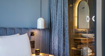 voco Melbourne Central, an IHG Hotel Room Type - 2 Single Beds Standard