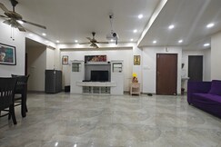 4 Bhk fully furnished flat with Kitchen