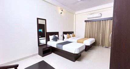 Nath Palace Room Type - Deluxe Twin Bed