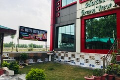 HOTEL GREEN VIEW