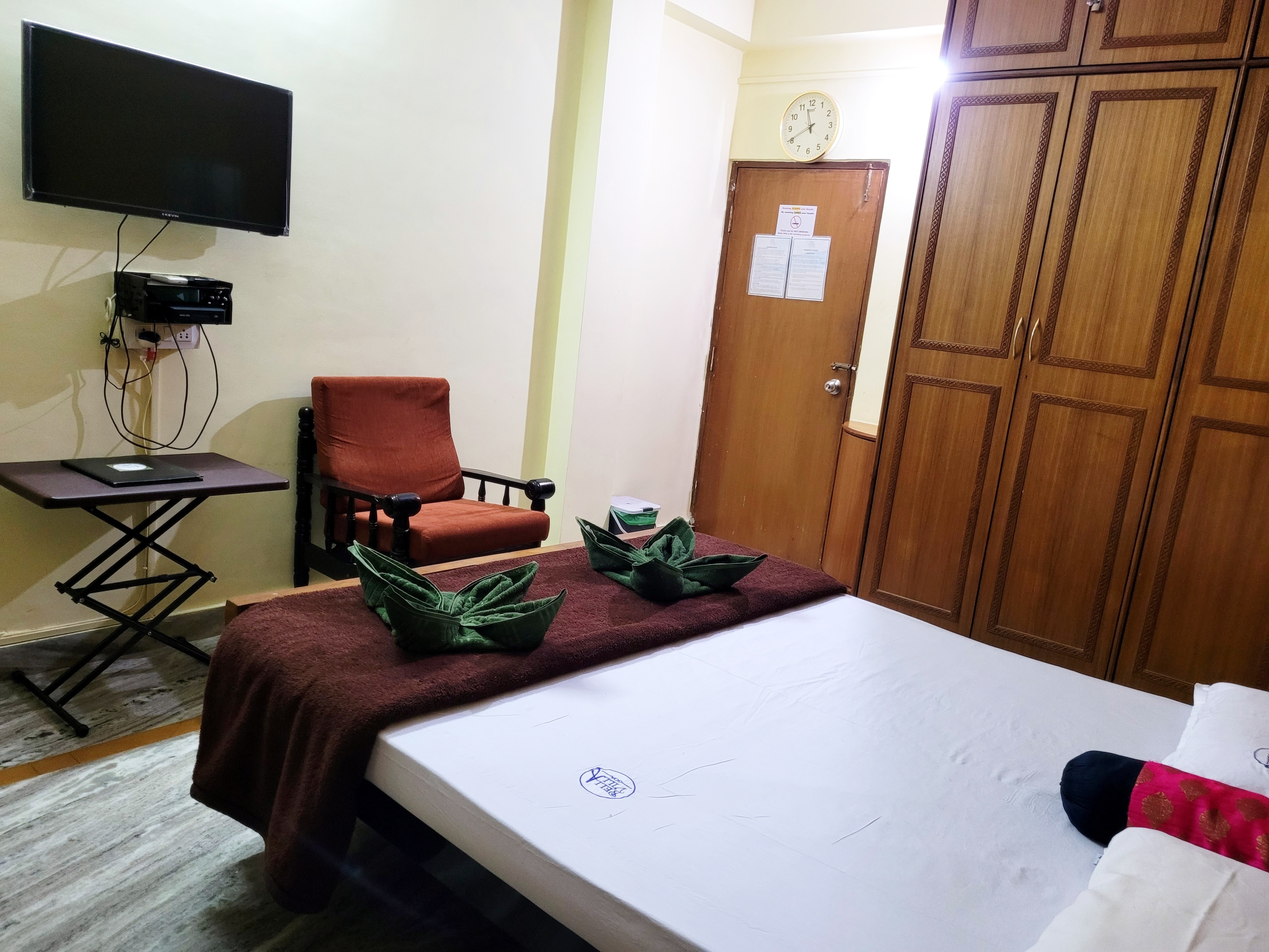 Bella Villa | Rooms in Homestay - Tap to explore photos