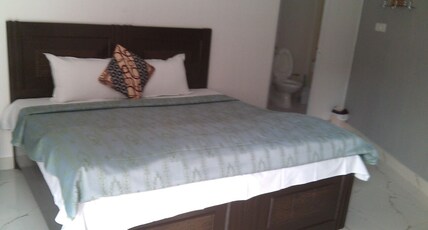 Comfort Point Bed N Breakfast | Rooms & Caretaker Room Type - Super Deluxe AC (Attached Bathroom Internal)