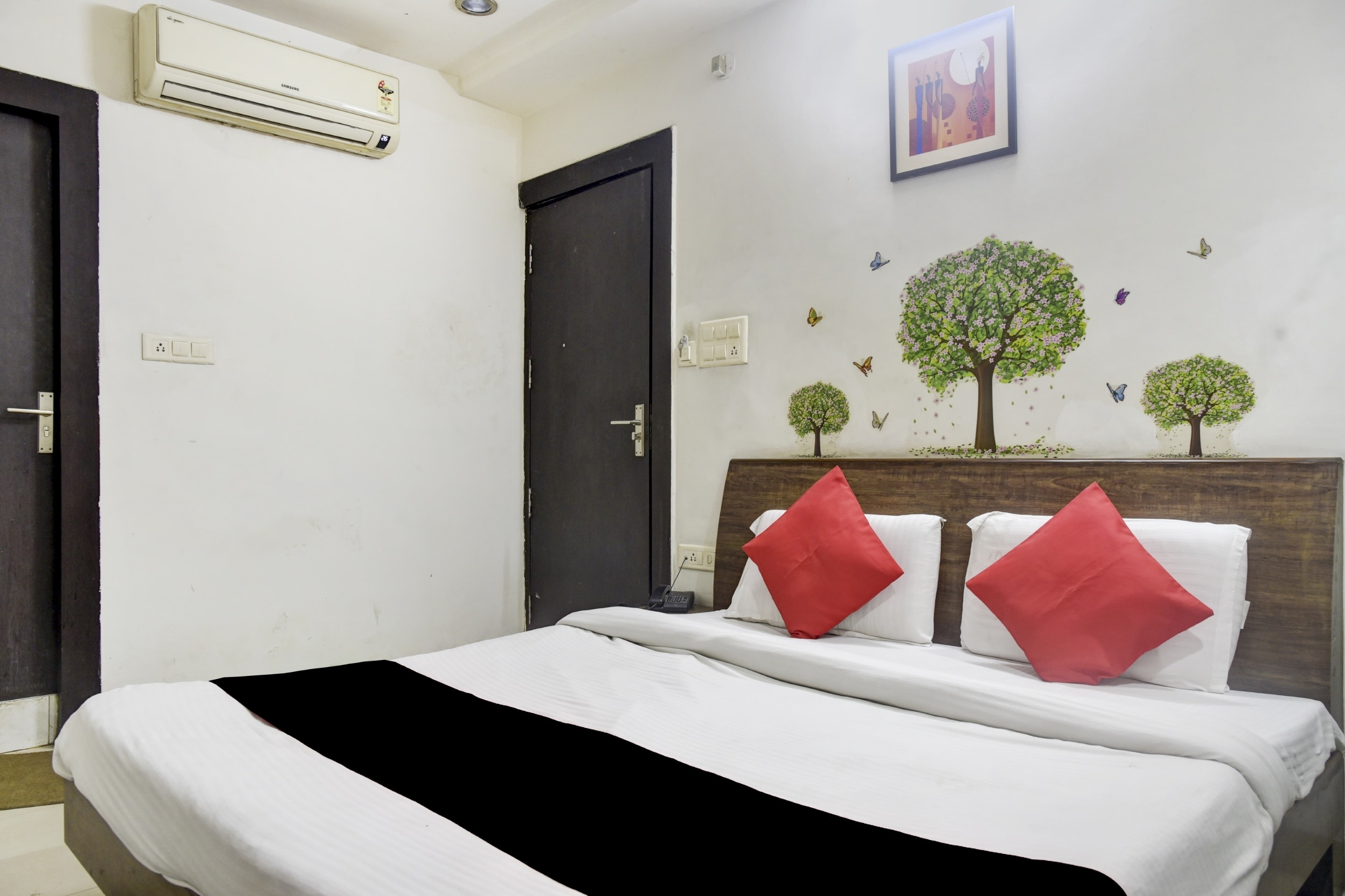 Hotel O Aditya Palace - Tap to explore photos