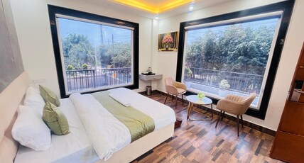 Mazestic Bay Room Type - Luxury Room with Balcony