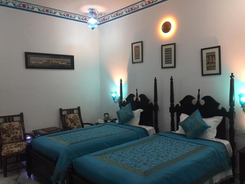 KAROHI HAVELI (200 years old heritage hotel) - Tap to explore photos