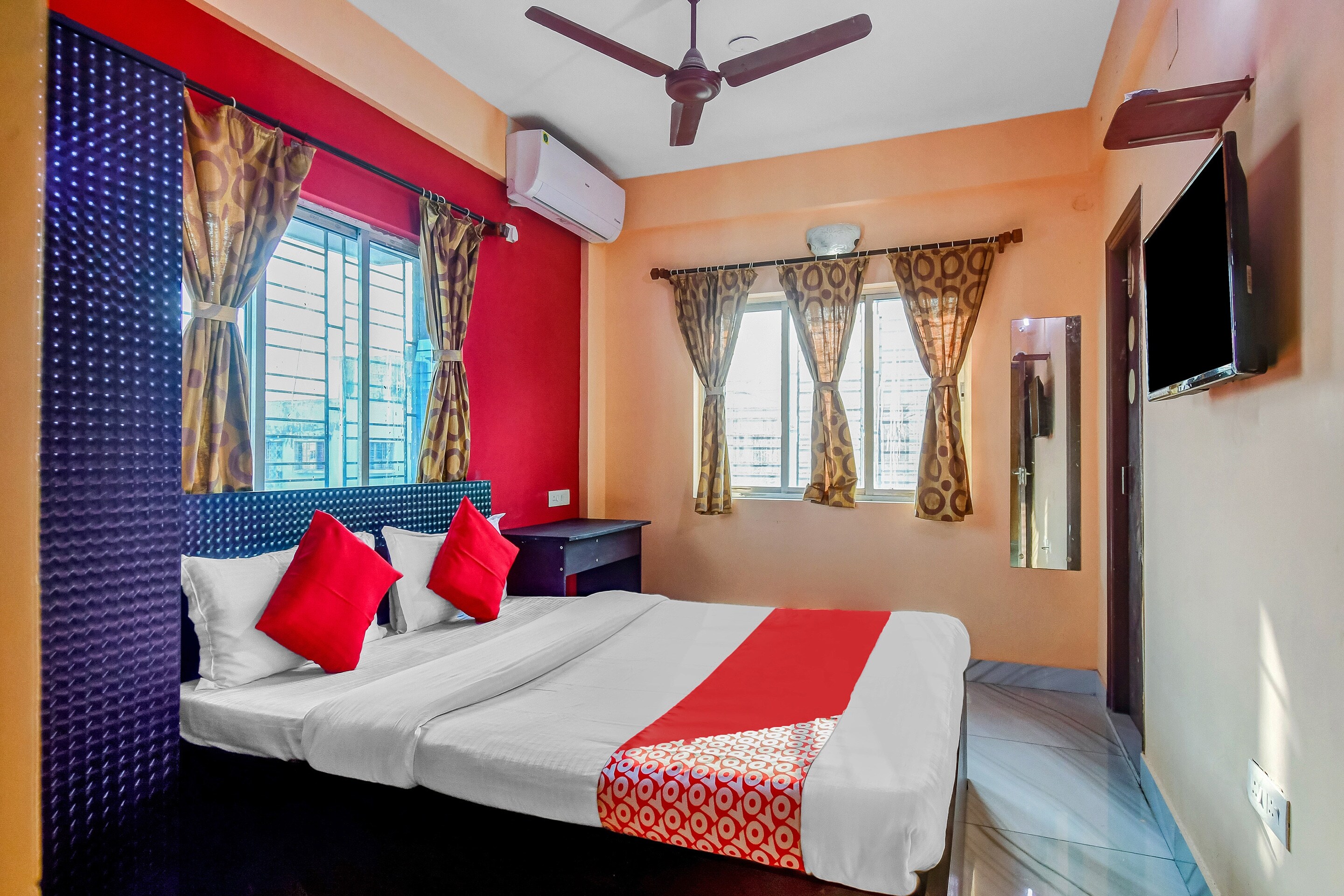 OYO Hotel 88122 O Prasad Inn - Tap to explore photos