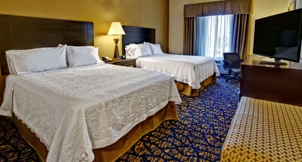 Hampton Inn Clarksdale Room Type - 2 QNS MICROWV FRIDGE NS