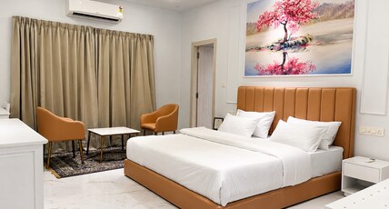 Mijmaan Luxury Villa Udaipur Room Type - Shikhar - 4 Bedrooms with Jacuzzi