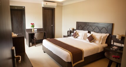 Hotel RG Inn Room Type - Super Deluxe Room