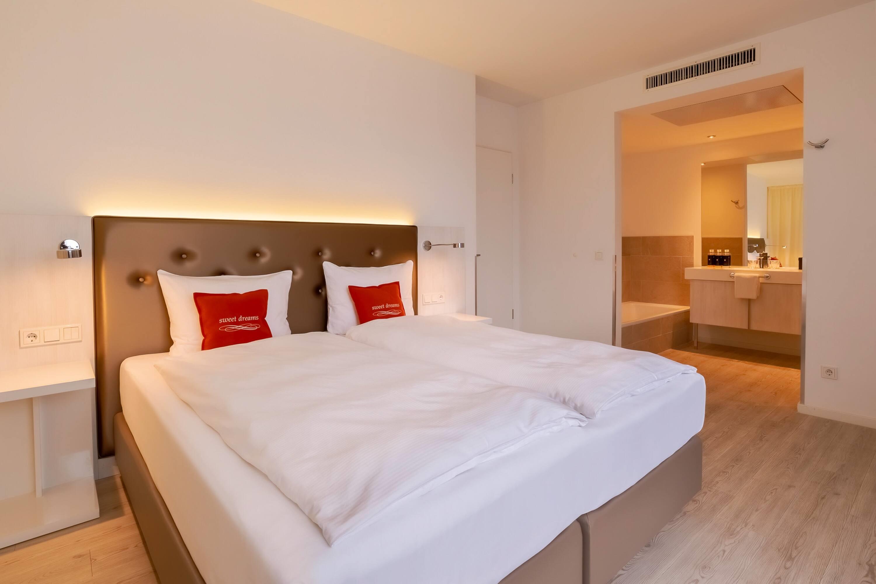 elaya hotel kleve, Trademark Collection by Wyndham - Tap to explore photos
