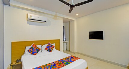 FabHotel White Ridge LB Nagar Room Type - Deluxe Room