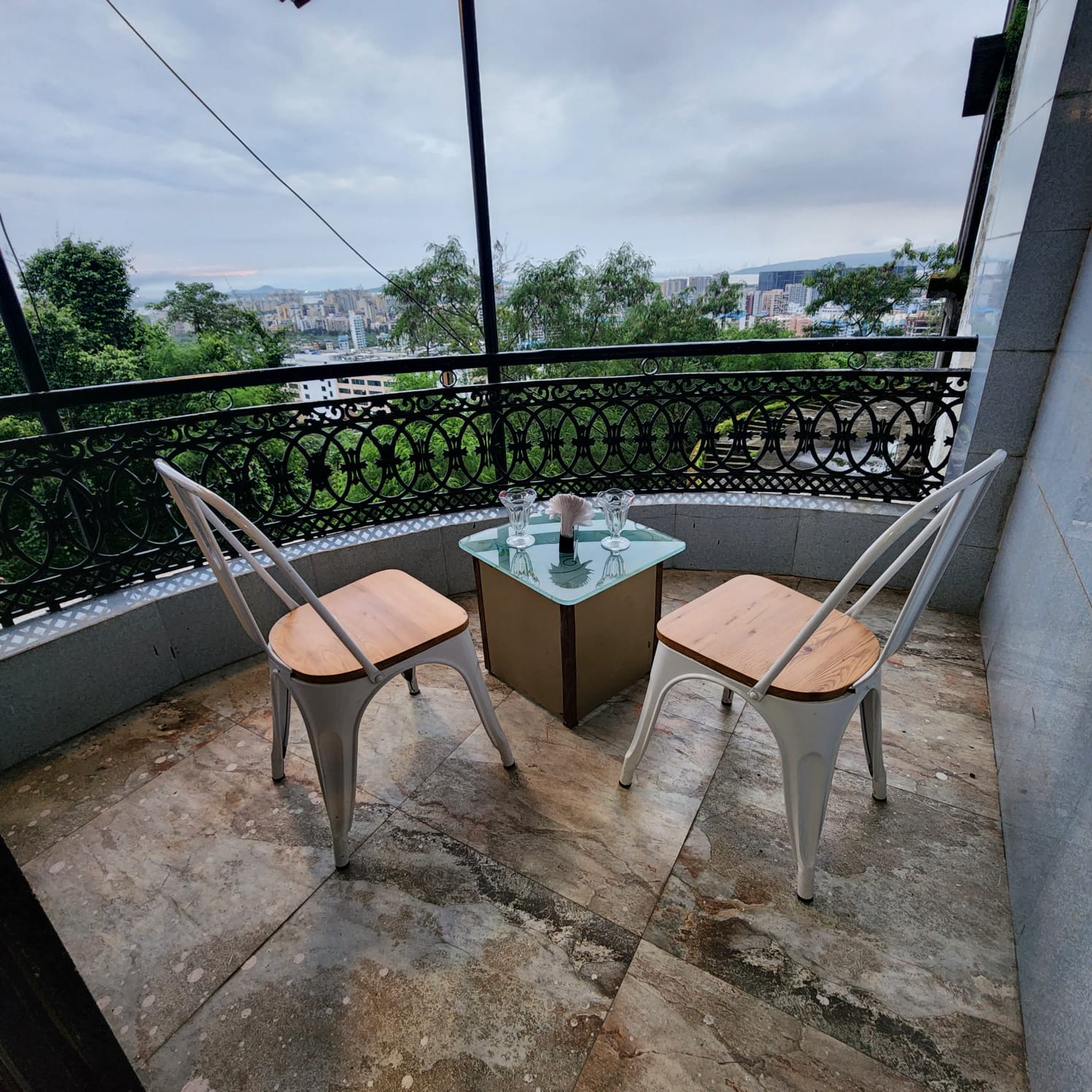 Sky Villa Residency - Tap to explore photos