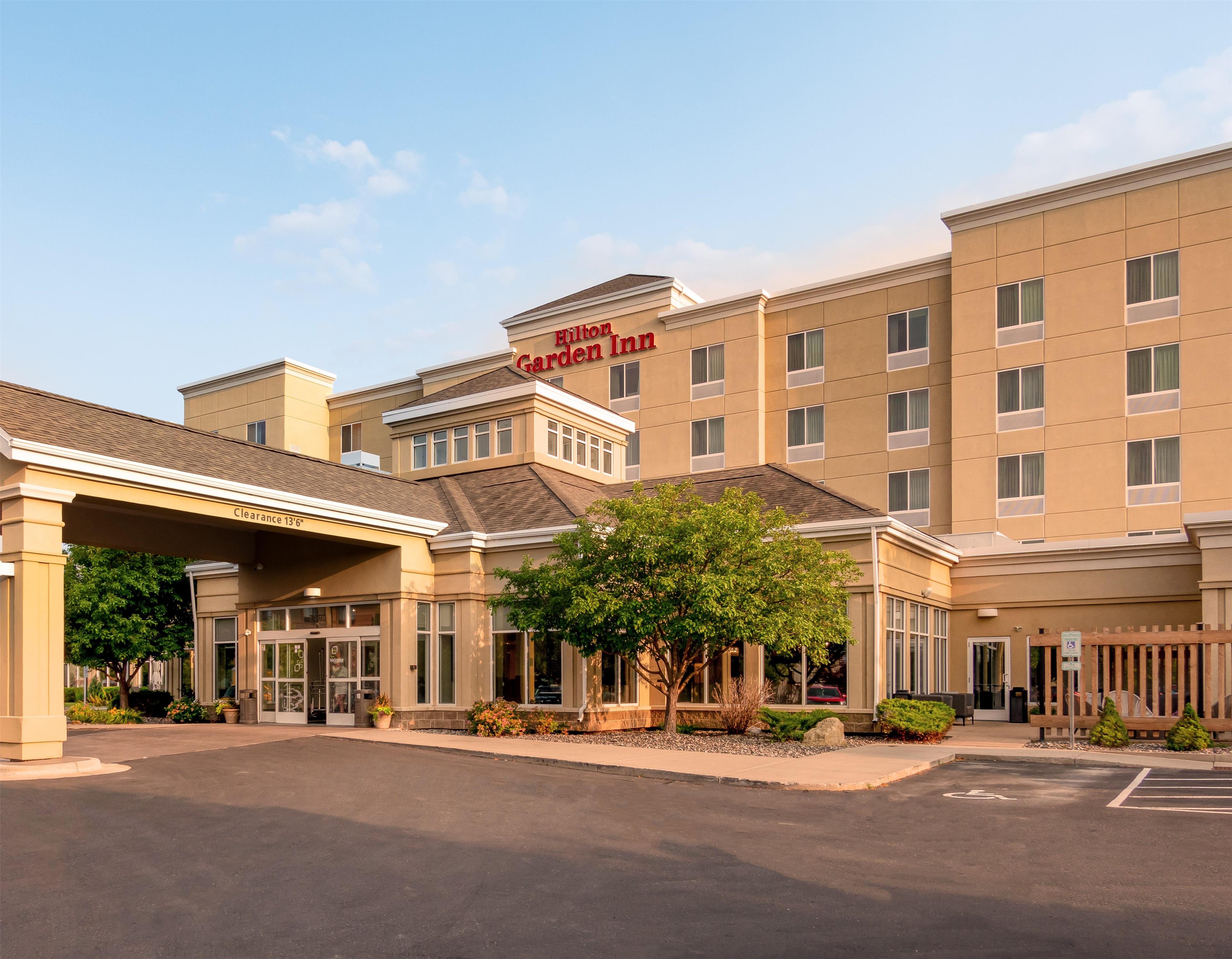 Hilton Garden Inn Billings - Tap to explore photos