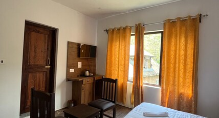 The walnut house Room Type - Bedroom 1