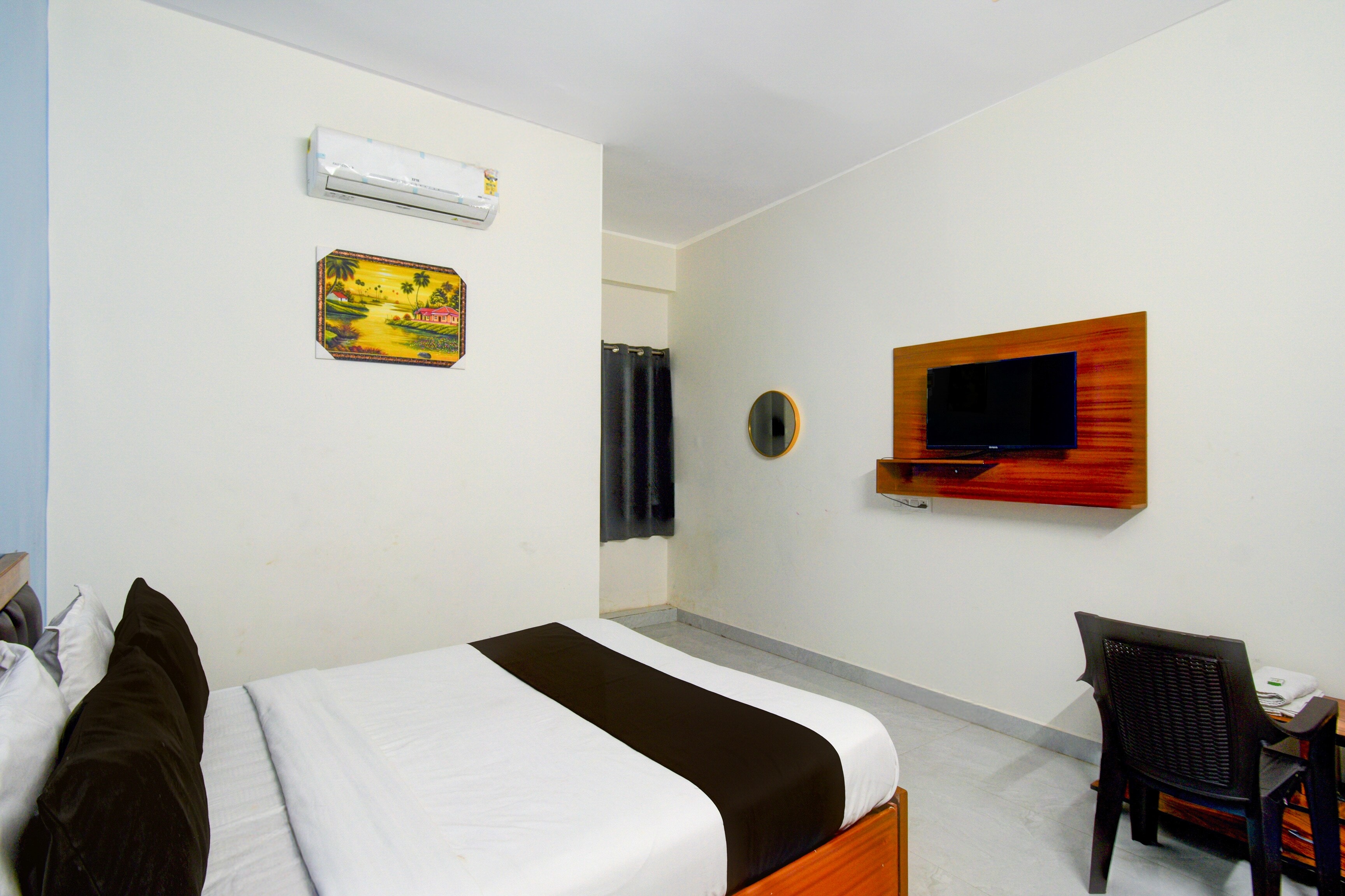 Super Collection O Forum Mall Hyderabad Formerly Ruby Grand Inn - Tap to explore photos
