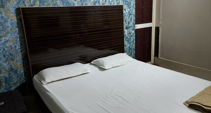 Hotel Gunjan  150m from Puri Beach Room Type - Standard Double Bed Non Ac Room