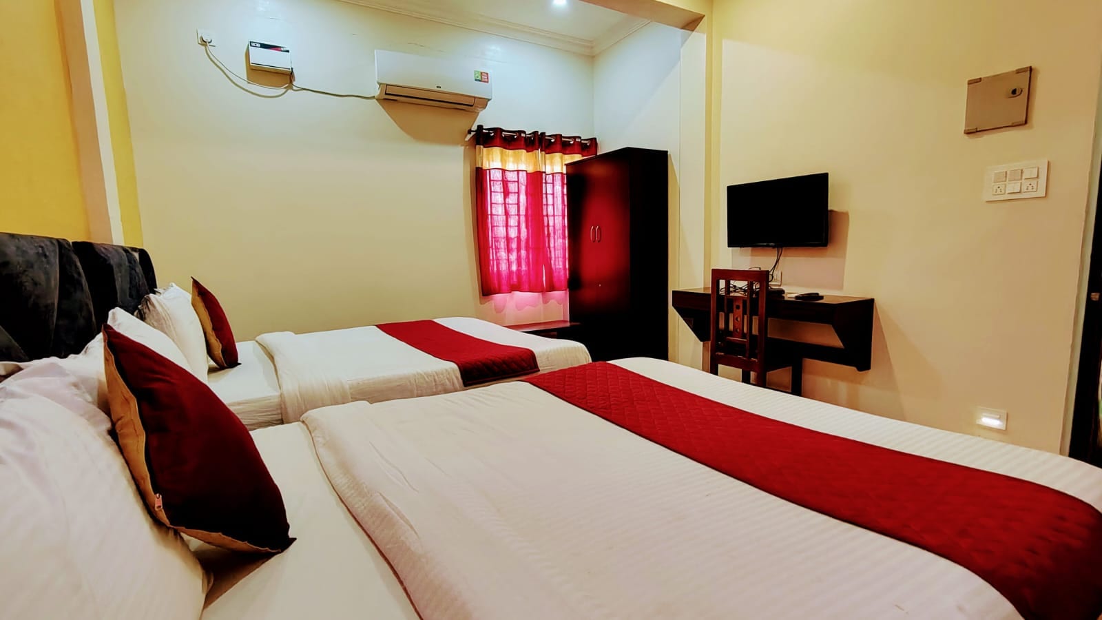 BYB Boutique Hotel - Tap to explore photos
