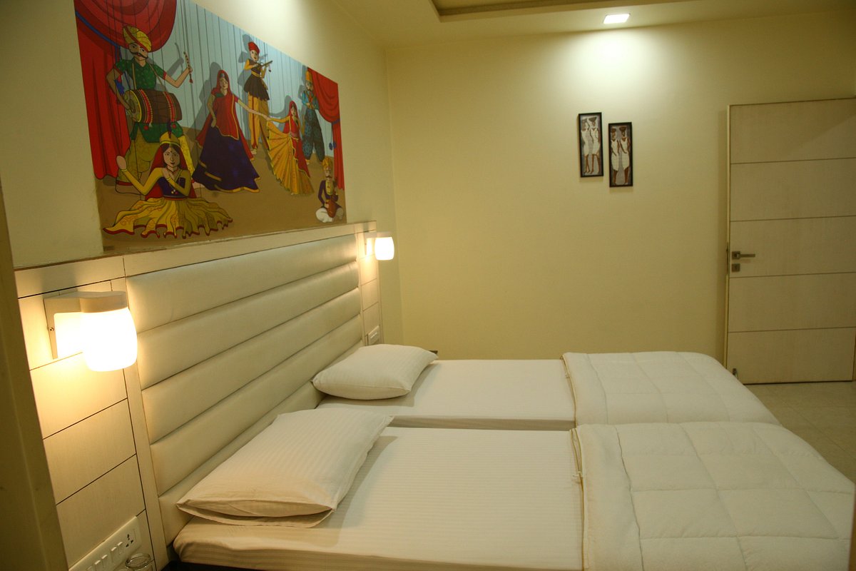 Villa 21 - Tap to explore photos