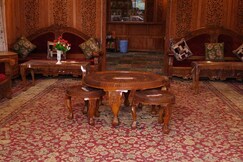 Houseboats Kashmir Treat