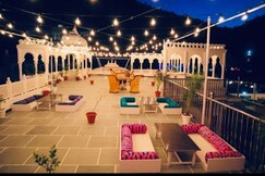 Leopard Valley Resort