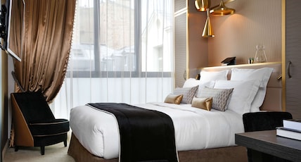 Niepce Paris Hotel, Curio Collection by Hilton Room Type - QUEEN DELUXE ROOM