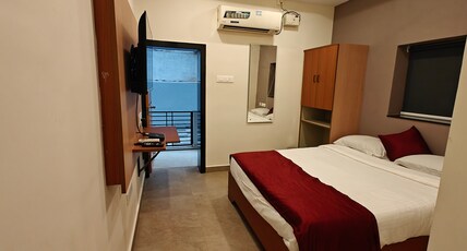 Akshaya Comforts Room Type - Executive Plus with Balcony