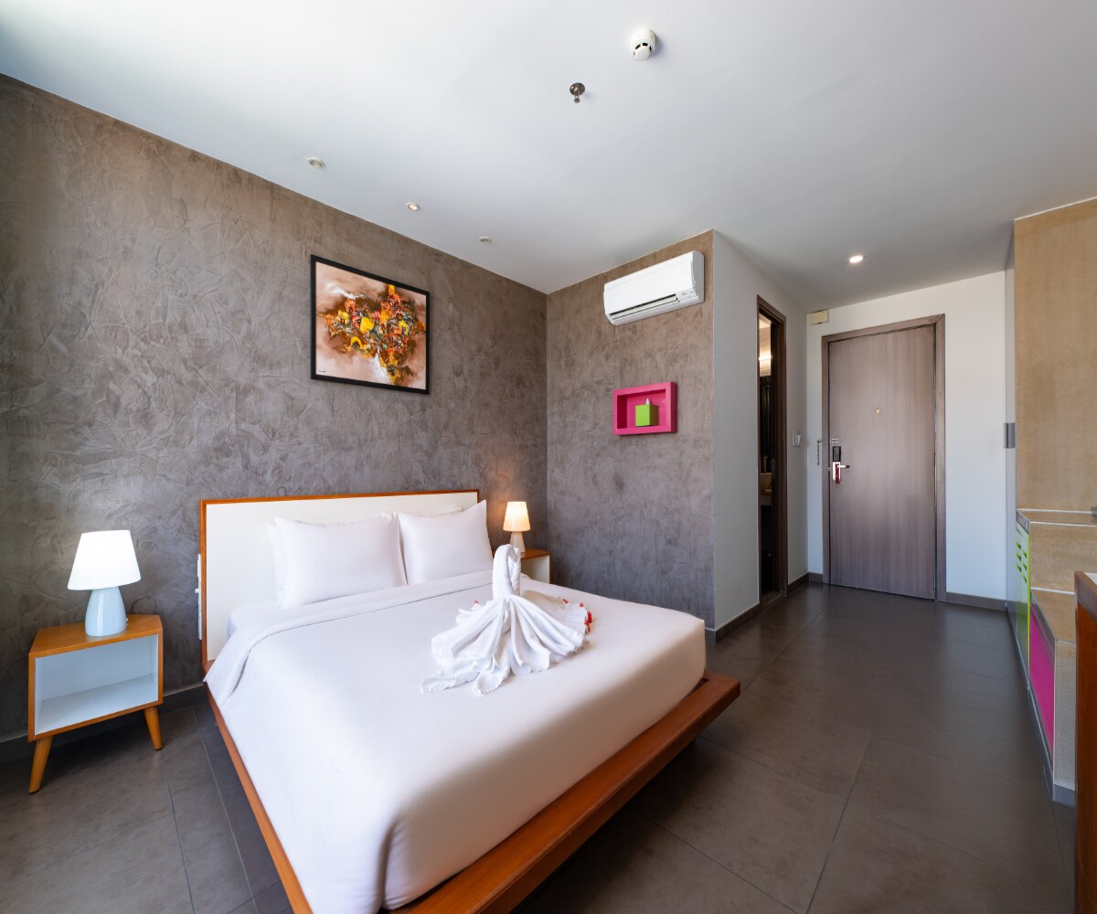 G8 Center Hotel Saigon - Tap to explore photos
