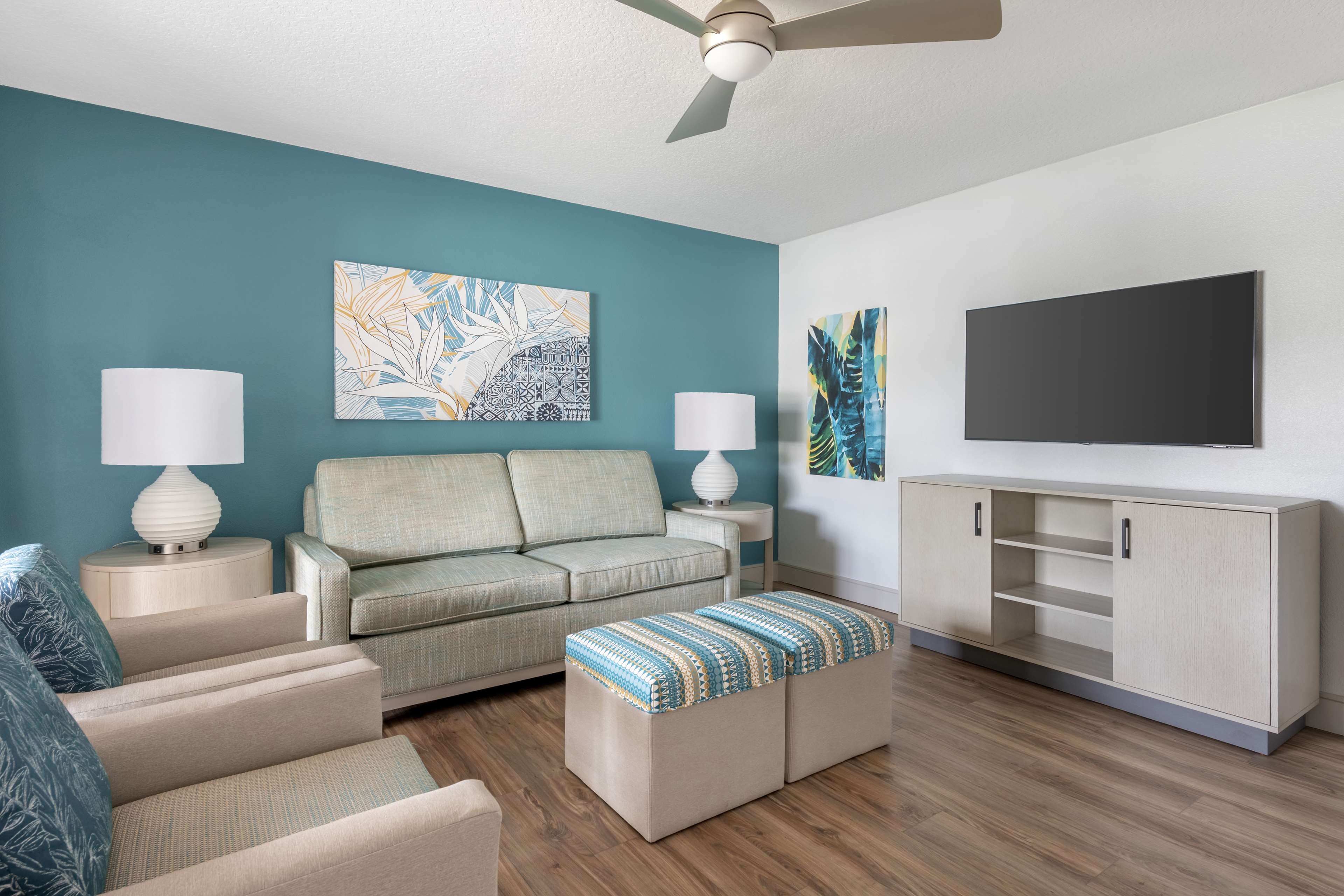 Hilton Vacation Club Aqua Sol Orlando West - Tap to explore photos