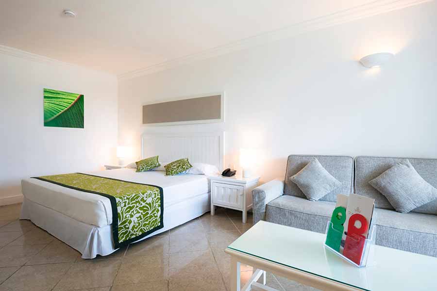 Hotel Riu Turquoise - All Inclusive - Tap to explore photos