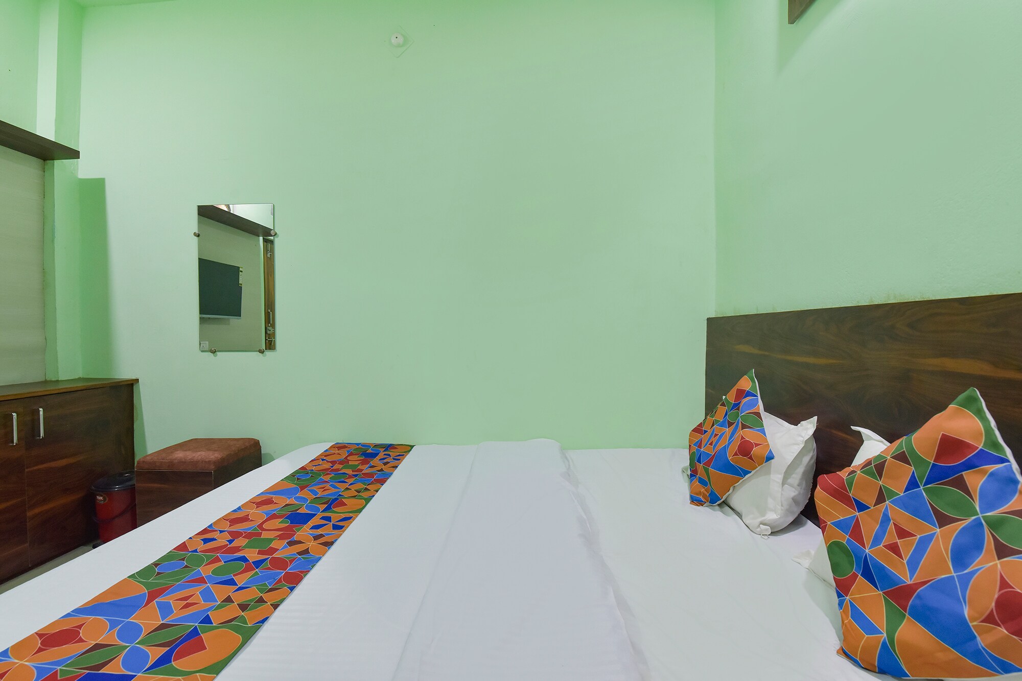 Via Shree Krishna Guest House - Tap to explore photos