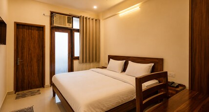 COZY DEN. Room Type - Standard Room with Balcony COZY DEN. Room Type - Standard Room with Balcony