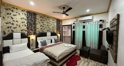 Hotel Buddha Palace Room Type - DELUXE TRIPLE  AC ROOM