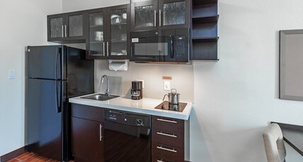 Candlewood Suites Houston North I45 Room Type - 1 King Studio Suite Full Kitchen