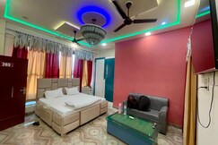 shree ji palace hotel , banquet hall and restaurant