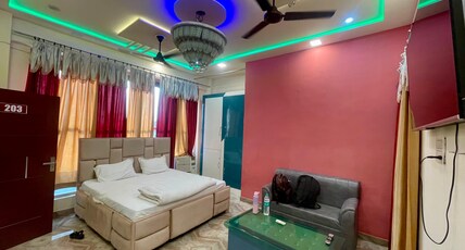 shree ji palace hotel , banquet hall and restaurant Room Type - Deluxe 203