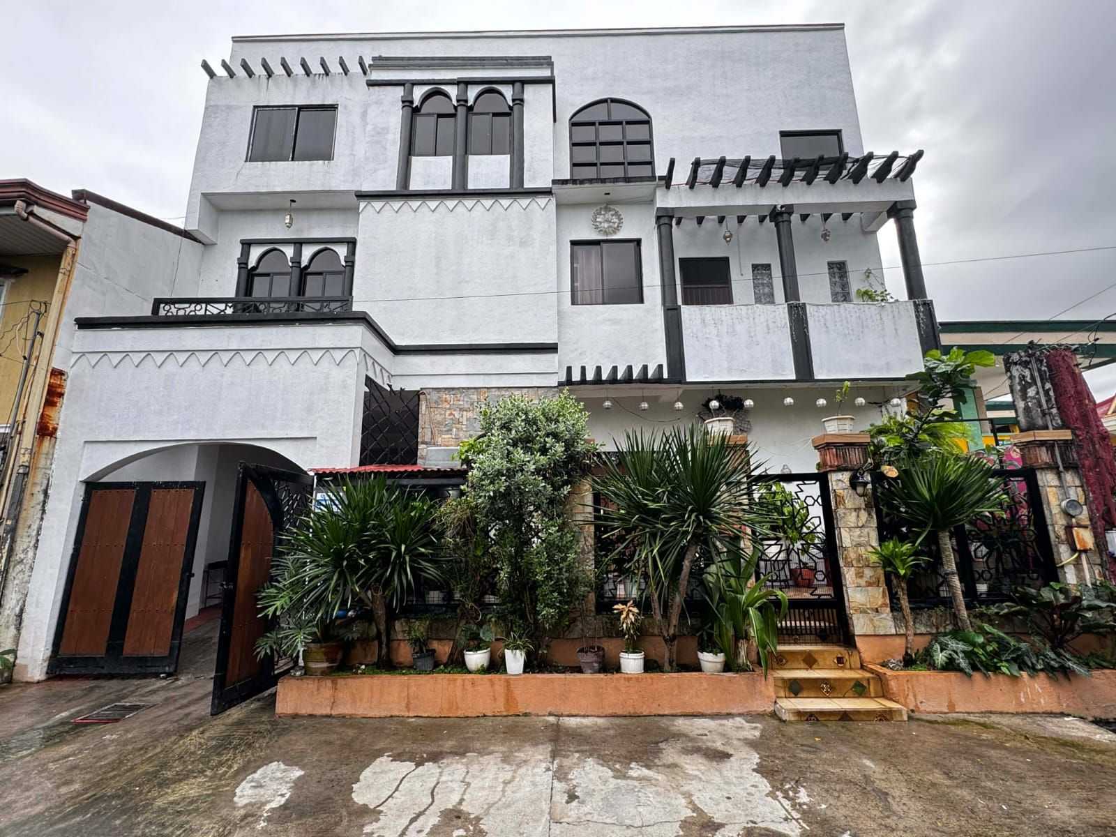 Manzel Shanicaye Private Villa - Tap to explore photos