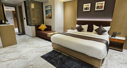 hotel skyro inn Room Type - Premium Room
