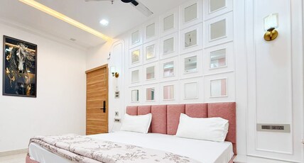 SWASTIK HOTEL AND RESTAURANT Room Type - Deluxe Room