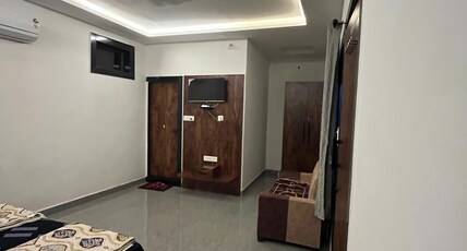 Krishna guest house Room Type - Bedroom 504