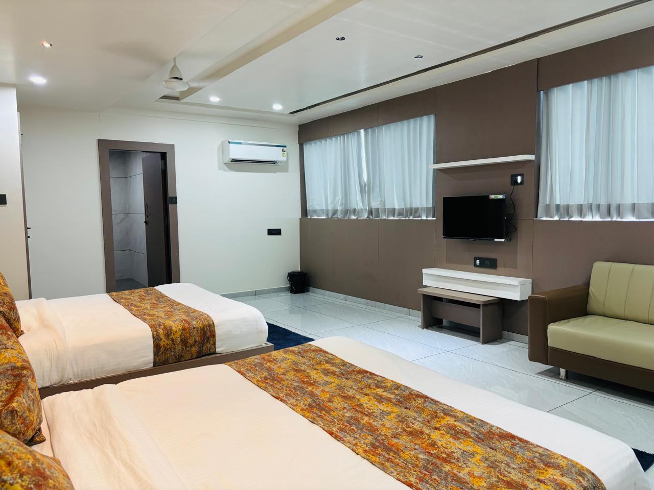 HOTEL PRESIDENT AC ROOMS - Tap to explore photos