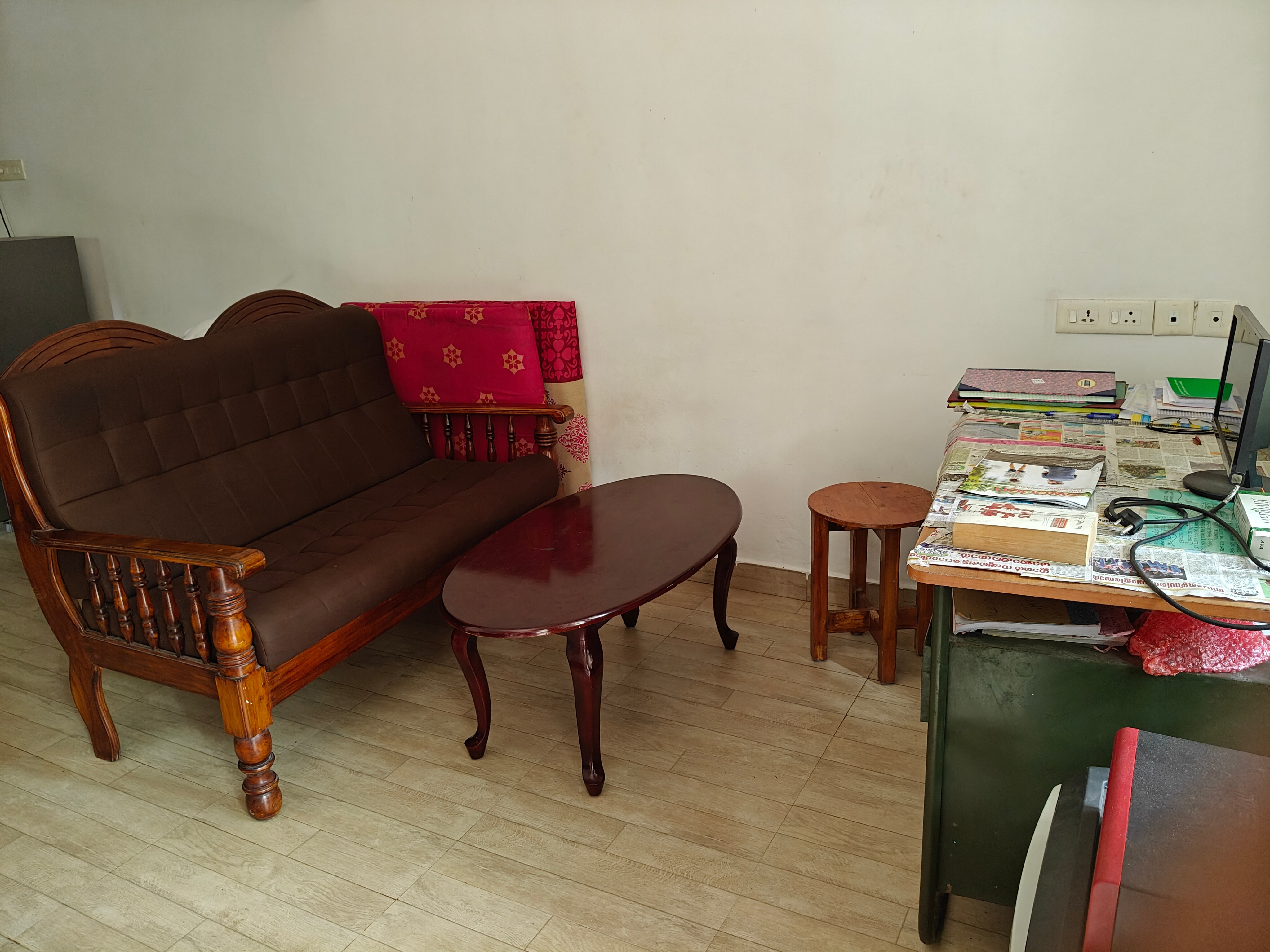 OM Villa - Tap to explore photos