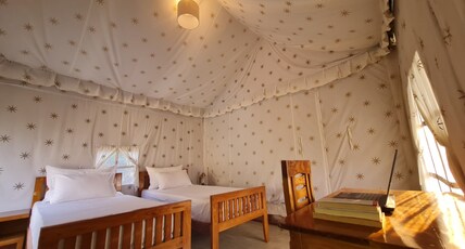 Escape Pod Mukteshwar Room Type - Deluxe Tent King Bed