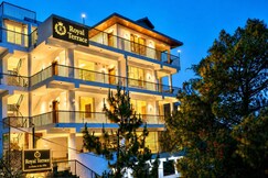 Terrace Retreat | Rooms & Caretaker
