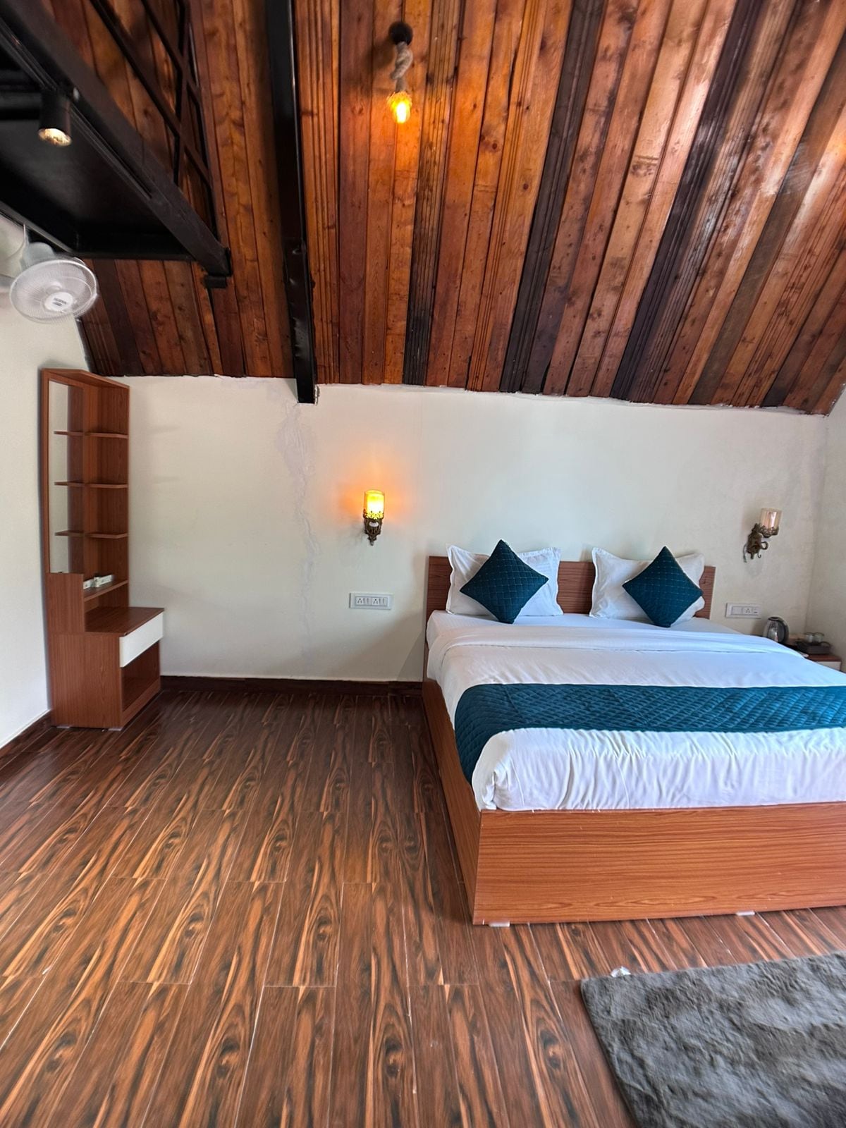 A1 Tiger Resort - Tap to explore photos