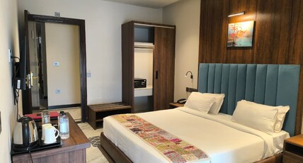 All Starr Club Room Type - Deluxe Room