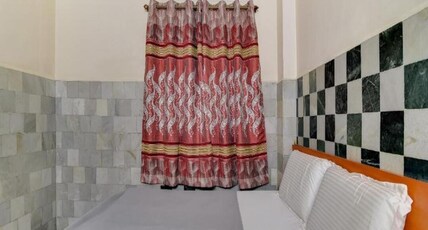 Hotel Ganesh  Room Type - Triple Non AC Room