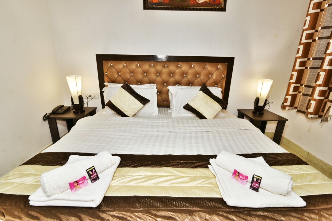 Hotel Sai Sham - Tap to explore photos