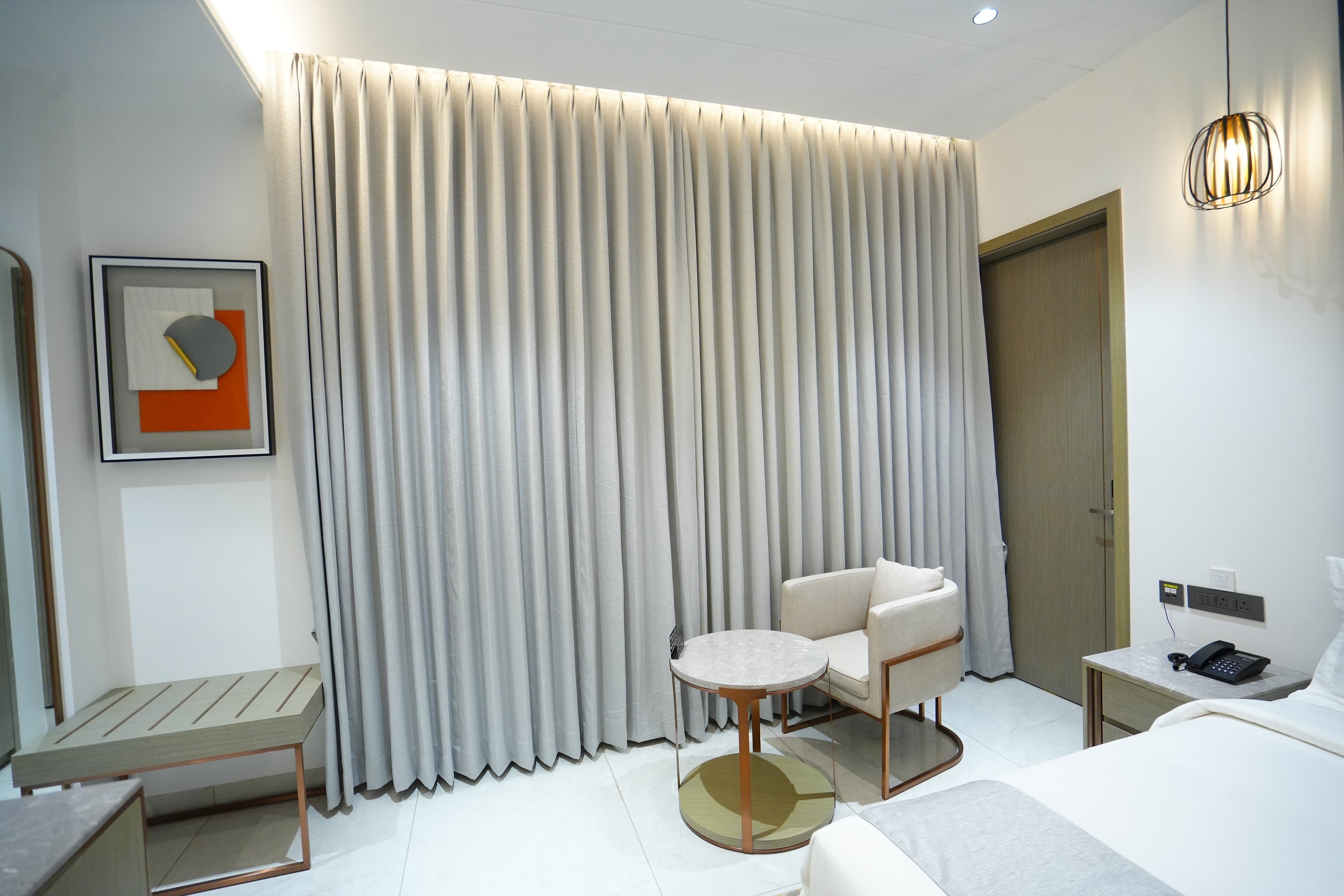 NSR PLATINUM SUITES - Tap to explore photos