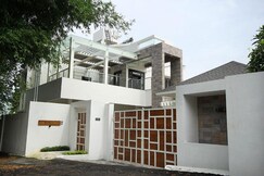 Address of Solomons Ark Luxury Pool Villa